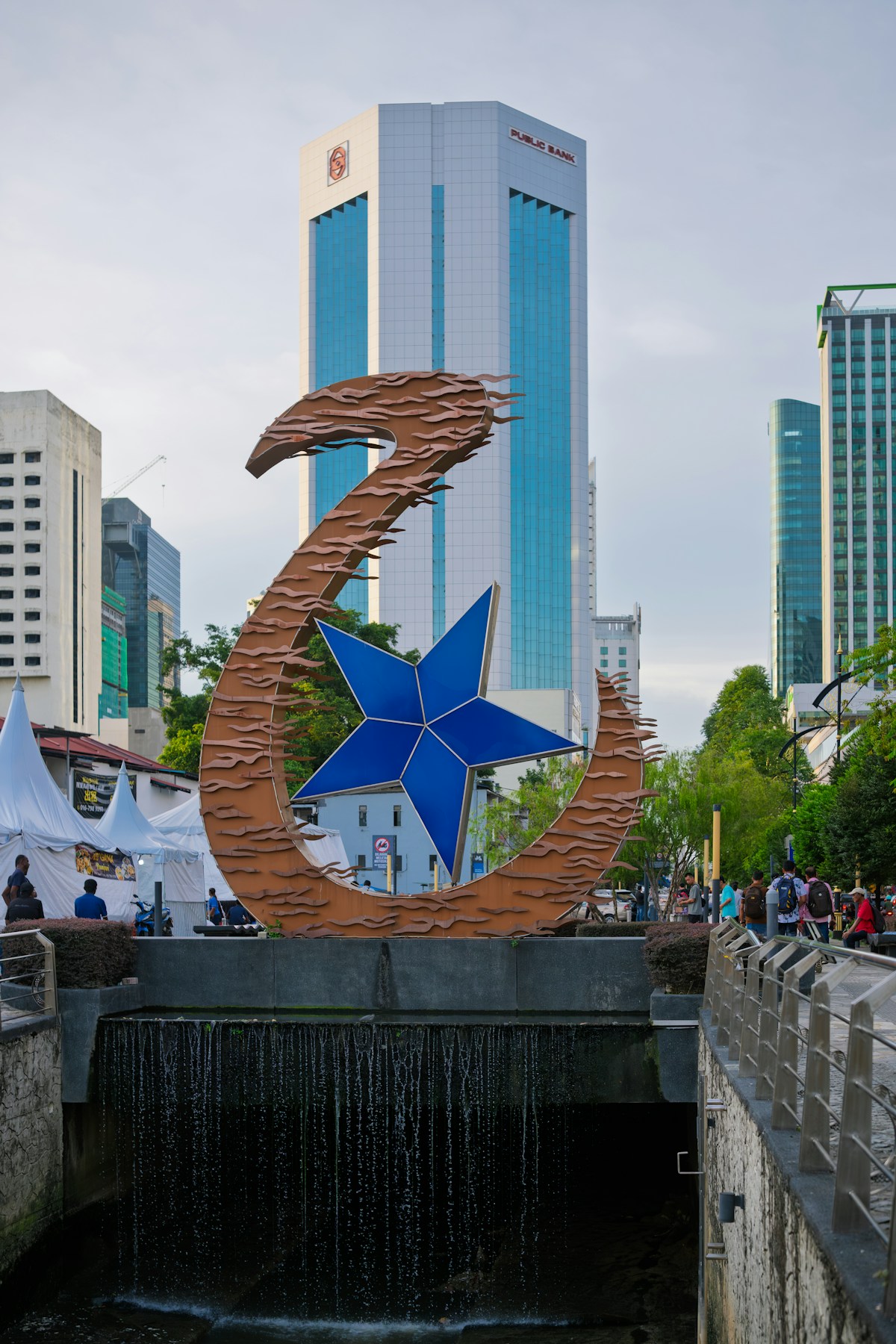 Crescent moon and star sculpture at Sungai Segget Walk, Johor Bahru, Malaysia